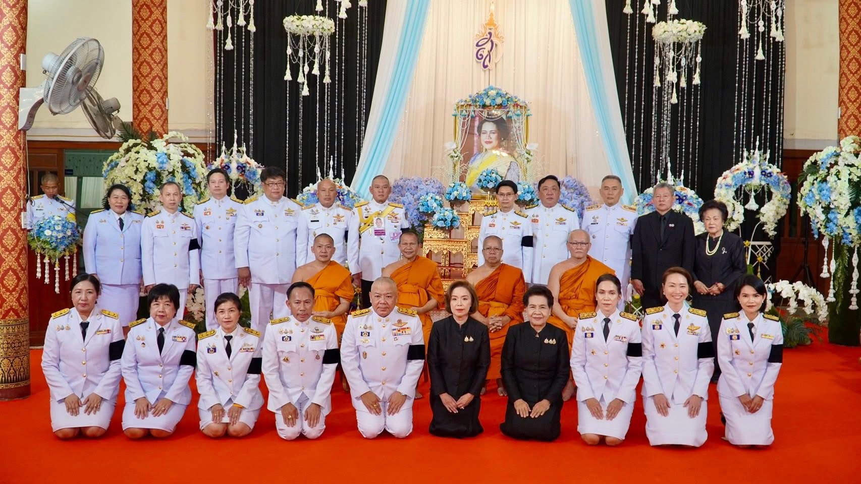 title - วันเสาร์ที่ 31 มกราคม 2569 ปฏิรูปที่ดินจังหวัดปราจีนบุรี มอบหมายให้ ผู้อำนวยการกลุ่มการเงินบัญชีและจัดเก็บผลประโยชน์ ผู้อำนวยการกลุ่มกฎหมาย และเจ้าหน้าที่ ส.ป.ก.ปราจีนบุรี เข้าร่วมประกอบพิธีบำเพ็ญกุศลสตมวาร ครบ 100 วัน เพื่ออุทิศถวายเป็นพระราชกุศลแด่สมเด็จพระนางเจ้าสิริกิติ์ พระบรมราชินีนาถ พระบรมราชชนนีพันปีหลวง